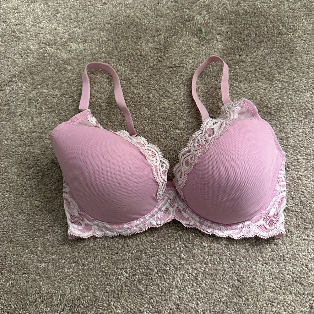 Purple Feathers Natori bra NWOT